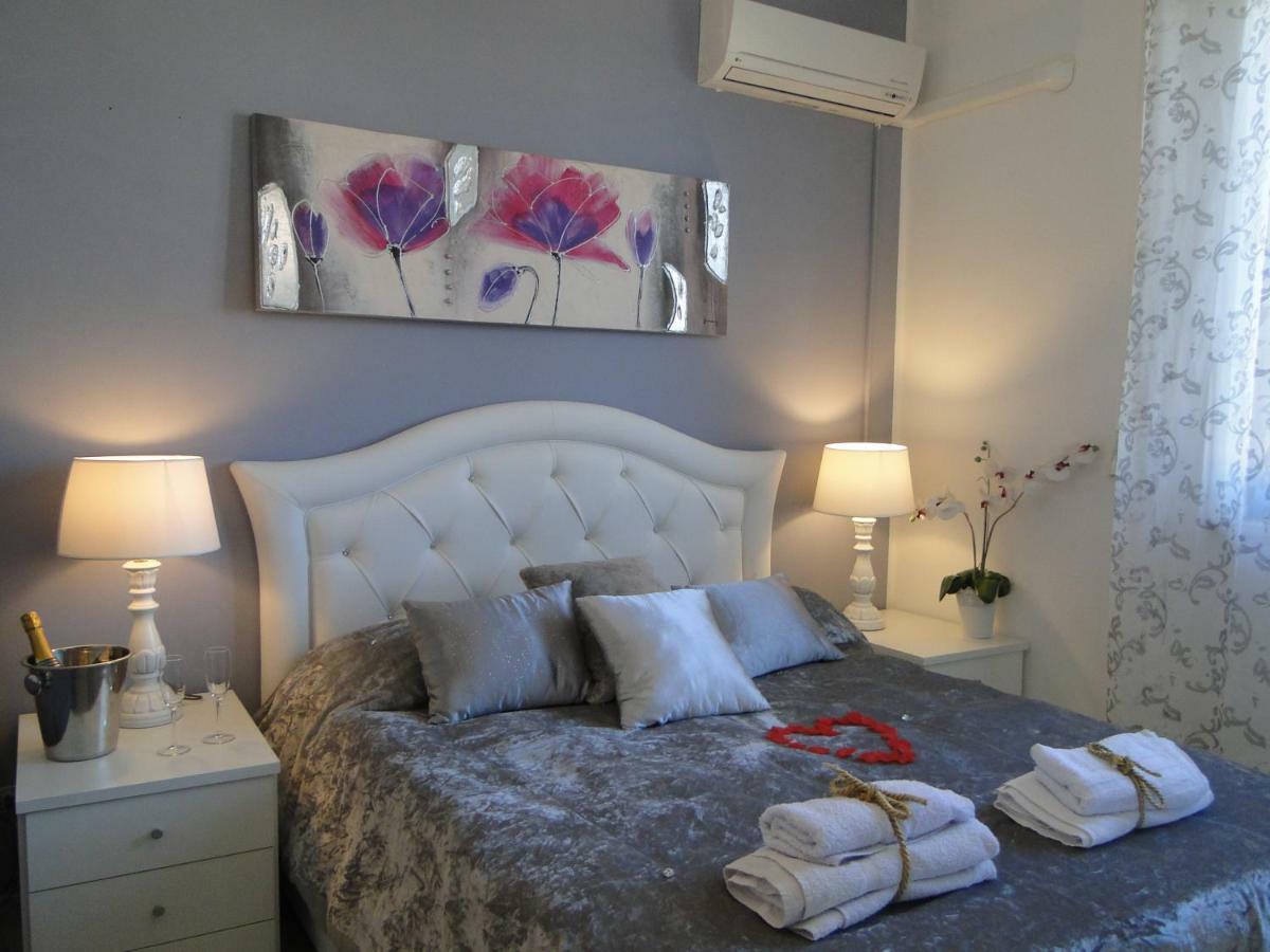 Le Vele Bed and Breakfast Campofelice Di Roccella Buitenkant foto