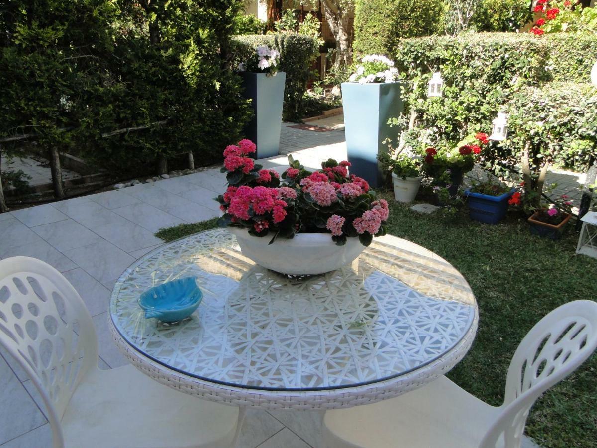 Le Vele Bed and Breakfast Campofelice Di Roccella Buitenkant foto